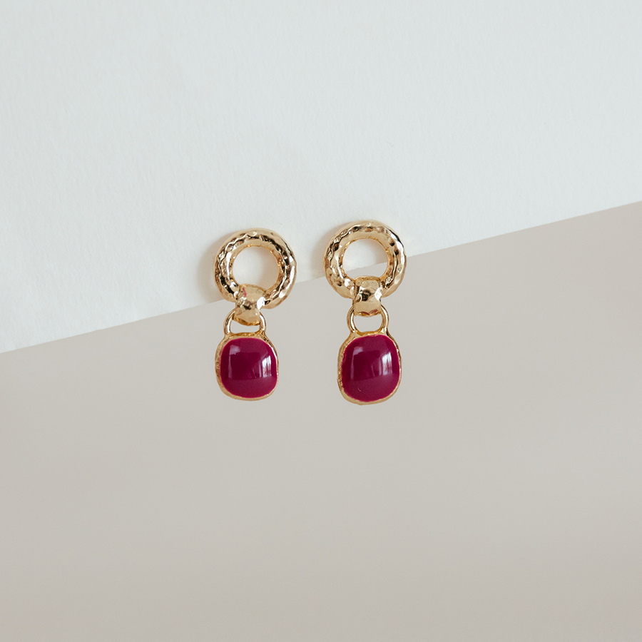 Boucles d'oreilles à anneau martelé Suzanne - Fuschia